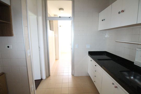 Cozinha de apartamento para alugar com 3 quartos, 95m² em Jardim Aquarius, São José dos Campos