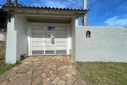 Placa Instalada em 20/10/2026 - Cod.PIMZ-230 de casa à venda com 3 quartos, 85m² em Guarani, Novo Hamburgo