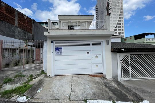 Fachada + Placa de casa à venda com 3 quartos, 120m² em Vila Ré, São Paulo
