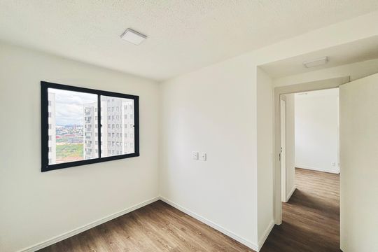 Quarto 2 de apartamento para alugar com 2 quartos, 38m² em Vila Campanela, São Paulo