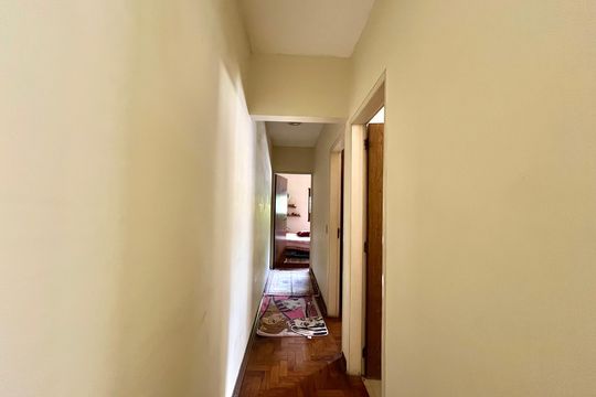 Corredor de casa à venda com 3 quartos, 200m² em Vila Guarani (zona Sul), São Paulo