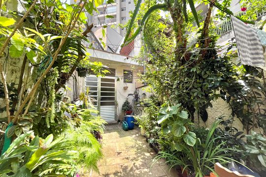 Quintal de casa à venda com 3 quartos, 200m² em Vila Guarani (zona Sul), São Paulo
