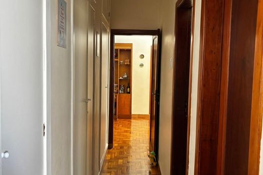 Corredor de apartamento à venda com 3 quartos, 95m² em Barroca, Belo Horizonte