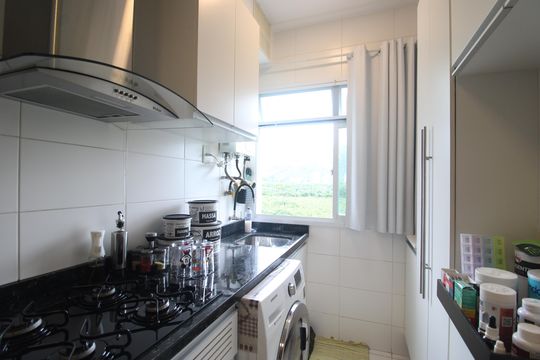 Área de serviço de apartamento à venda com 2 quartos, 68m² em Barra Olímpica, Rio de Janeiro