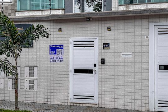 Placa de apartamento para alugar com 2 quartos, 65m² em Vila Vilma, Santo André