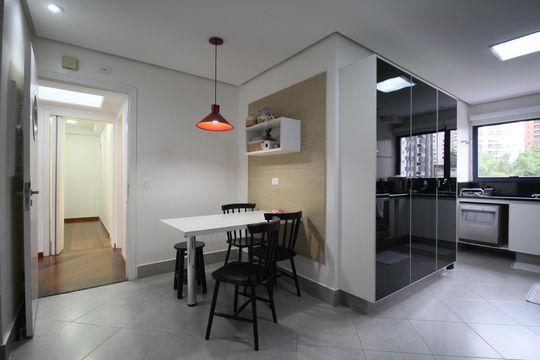Cozinha de apartamento para alugar com 3 quartos, 120m² em Vila Andrade, São Paulo