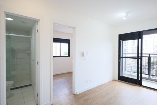 Sala de apartamento para alugar com 2 quartos, 38m² em Km 18, Osasco