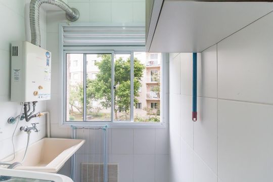 Área de Serviço de apartamento para alugar com 2 quartos, 54m² em Vila Mogilar, Mogi das Cruzes