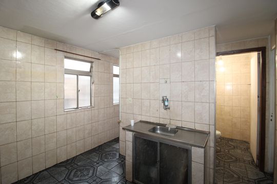 Cozinha de apartamento para alugar com 3 quartos, 45m² em Cidade Tiradentes, São Paulo