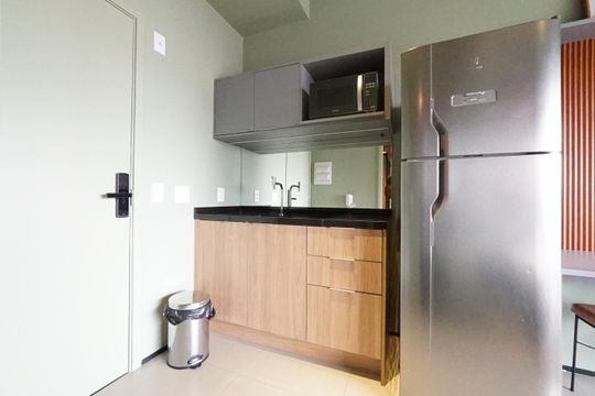 Cozinha de kitnet/studio à venda com 1 quarto, 21m² em Paraíso, São Paulo