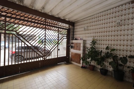 Garagem de casa à venda com 2 quartos, 118m² em Penha de França, São Paulo