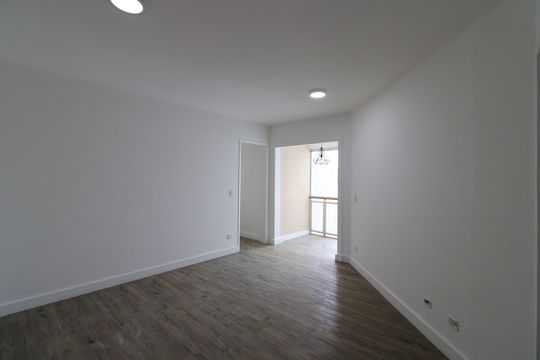 Apartamento à venda com 3 quartos, 74m² em Jardim Industrial, São Paulo