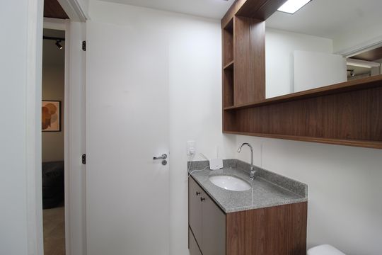 Banheiro de apartamento para alugar com 1 quarto, 33m² em Moema, São Paulo
