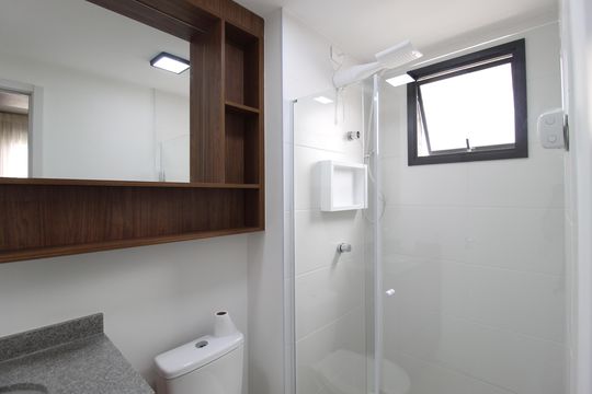 Banheiro de apartamento para alugar com 1 quarto, 33m² em Moema, São Paulo