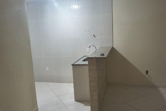 Sala de casa para alugar com 2 quartos, 50m² em Brás de Pina, Rio de Janeiro