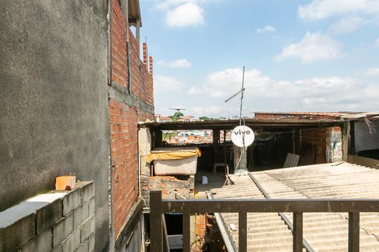 Área de Serviço - Visão de casa para alugar com 1 quarto, 31m² em Jardim Mabel, São Paulo