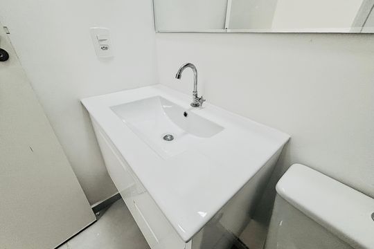 Banheiro de apartamento para alugar com 2 quartos, 39m² em Vila Campanela, São Paulo