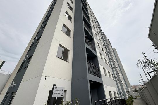 Fachada Bloco de apartamento para alugar com 2 quartos, 34m² em Jardim São Luís, São Paulo
