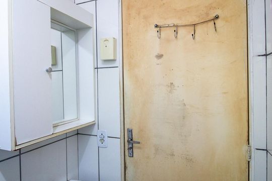 Banheiro de apartamento para alugar com 2 quartos, 51m² em Vila Guilherme, Votorantim