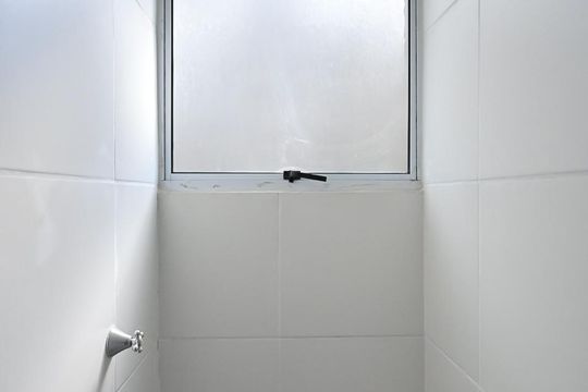 Banheiro de apartamento para alugar com 2 quartos, 43m² em Jardim Paris, São Paulo