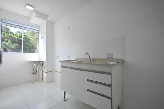 Cozinha de apartamento para alugar com 2 quartos, 43m² em Jardim Paris, São Paulo