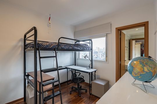 Apartamento para alugar com 3 quartos, 133m² em Bosque da Saúde, São Paulo