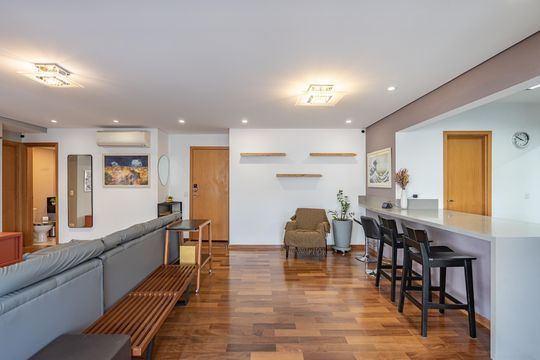 Sala de apartamento para alugar com 3 quartos, 133m² em Bosque da Saúde, São Paulo