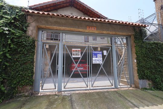 Fachada de casa para alugar com 3 quartos, 237m² em Vila Osasco, Osasco