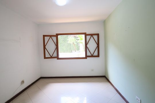 Suíte 1 de casa para alugar com 3 quartos, 237m² em Vila Osasco, Osasco