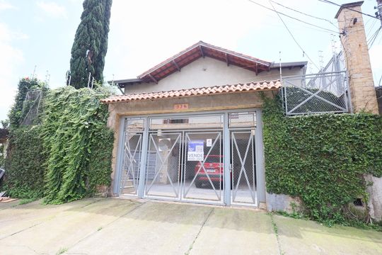 Fachada de casa para alugar com 3 quartos, 237m² em Vila Osasco, Osasco
