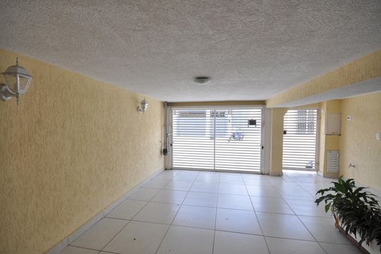 Garagem de casa à venda com 4 quartos, 250m² em Vila Constança, São Paulo