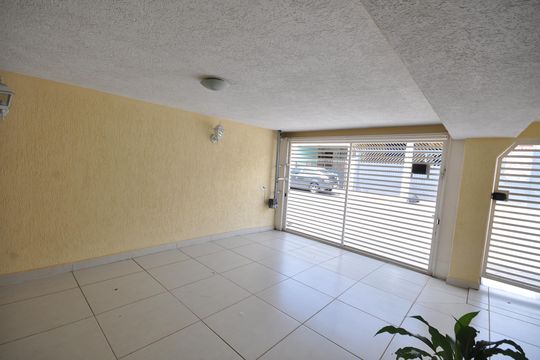 Garagem de casa à venda com 4 quartos, 250m² em Vila Constança, São Paulo