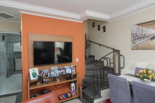 Casa de Condomínio para alugar com 3 quartos, 149m² em Vila Lais, São Paulo