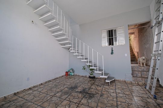 Garagem de casa à venda com 1 quarto, 120m² em Jardim Fernandes, São Paulo