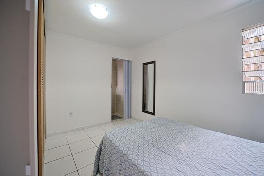 Quarto  de casa à venda com 1 quarto, 120m² em Jardim Fernandes, São Paulo