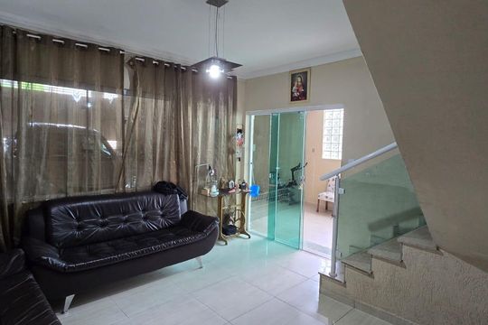 Sala  de casa à venda com 3 quartos, 263m² em Jardim Flor da Montanha, Guarulhos