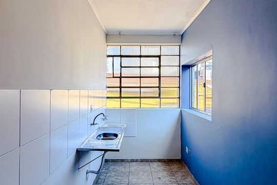 Cozinha e Área de Serviço de kitnet/studio para alugar com 2 quartos, 36m² em Cambuci, São Paulo