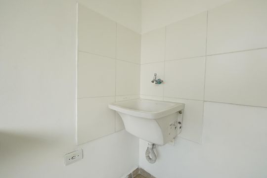 Cozinha/ Serviço de kitnet/studio para alugar com 1 quarto, 18m² em Cambuci, São Paulo
