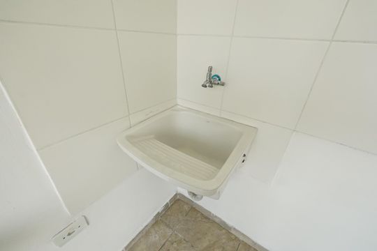 Cozinha/ Serviço de kitnet/studio para alugar com 1 quarto, 18m² em Cambuci, São Paulo