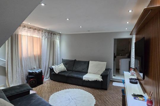 Casa à venda com 3 quartos, 160m² em Jardim Cumbica, Guarulhos