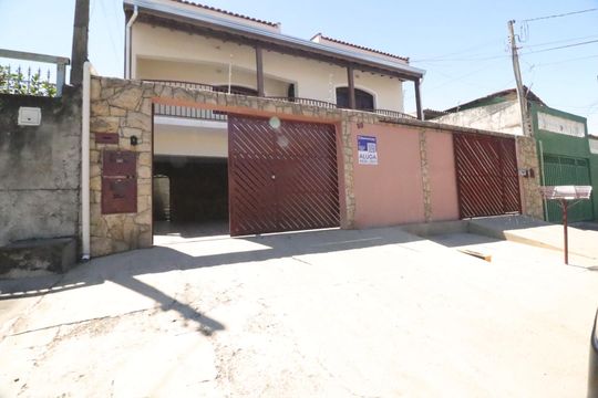 Casa para alugar com 4 quartos, 200m² em Vila Aeroporto, Campinas