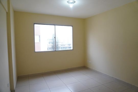 Sala de apartamento para alugar com 2 quartos, 56m² em Jardim Itapemirim, São Paulo