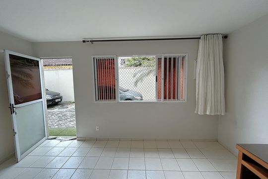 Sala de casa para alugar com 3 quartos, 106m² em Todos Os Santos, Rio de Janeiro