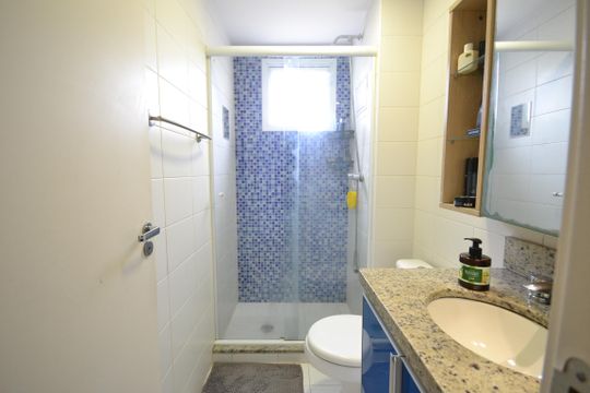 Banheiro da Suíte 1 de apartamento à venda com 2 quartos, 109m² em Jardim Arpoador, São Paulo