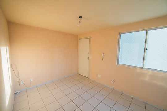 Sala de apartamento para alugar com 2 quartos, 44m² em Cidade Industrial de Curitiba, Curitiba