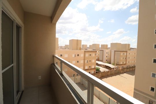 Sacada de apartamento para alugar com 2 quartos, 50m² em Jardim Patricia, Uberlândia