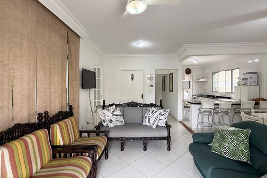 Sala de apartamento para alugar com 4 quartos, 150m² em Balneario Cidade Atlantica, Guarujá