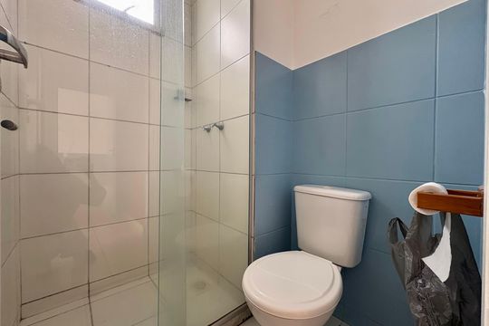 Banheiro Social de apartamento para alugar com 2 quartos, 54m² em Taquara, Rio de Janeiro