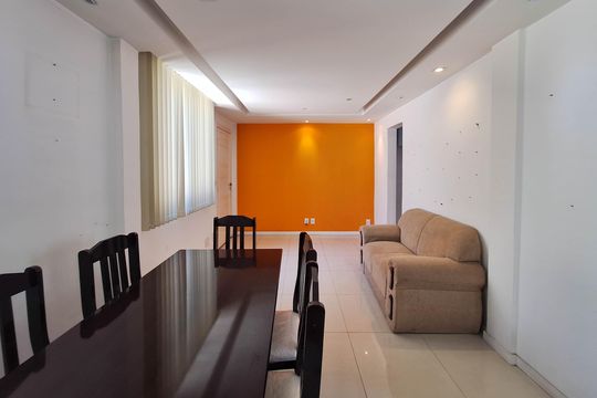 Sala de apartamento à venda com 3 quartos, 60m² em Barreto, Niterói