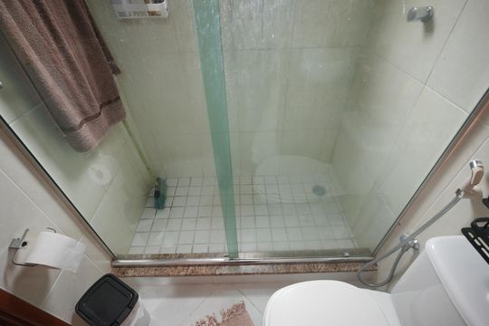 Banheiro da Suíte de apartamento para alugar com 3 quartos, 60m² em Utinga, Santo André